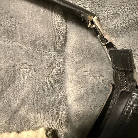 Gucci Black GG Monogram Shoulder Hobo Bag - Picture 5 of 13